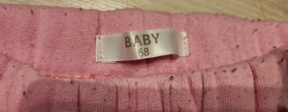 Różowe spodnie dresowe 68 baby