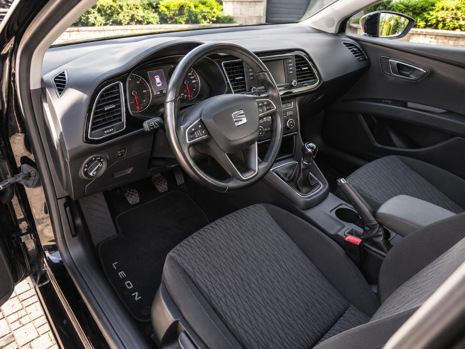 SEAT leon ST  TDI — fotografia 3