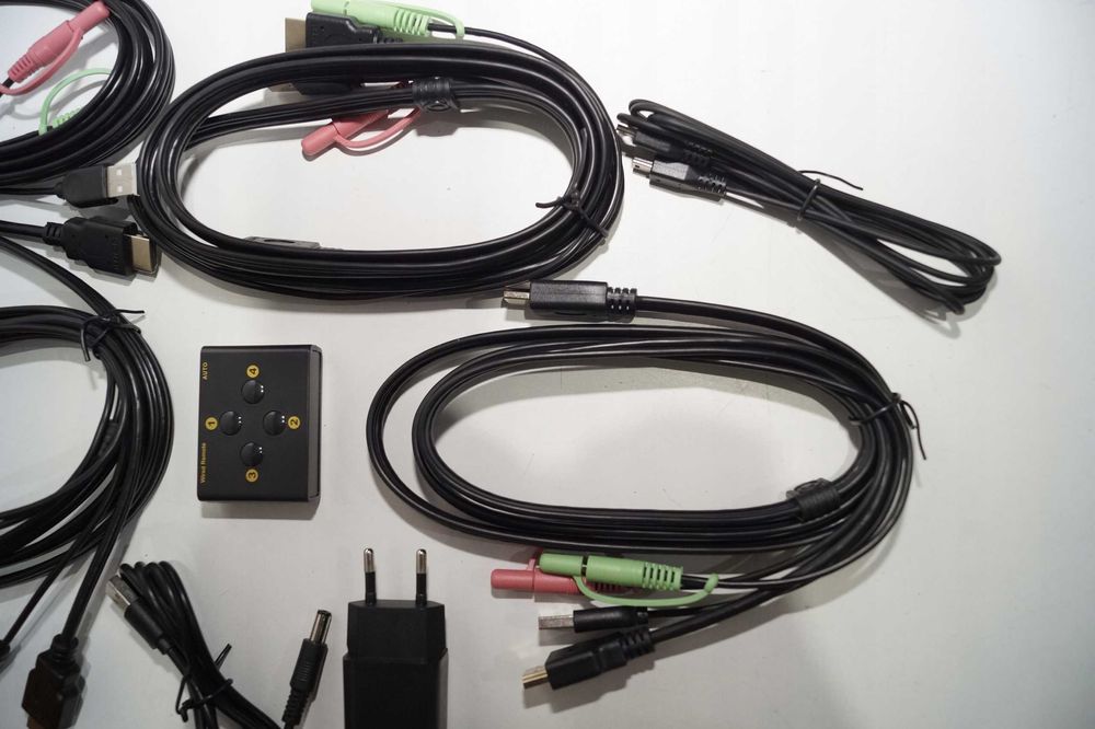 1948 Przełącznik KVM CKLau HDMI 4-portowy 4-portowy 4K 60Hz SWITCH