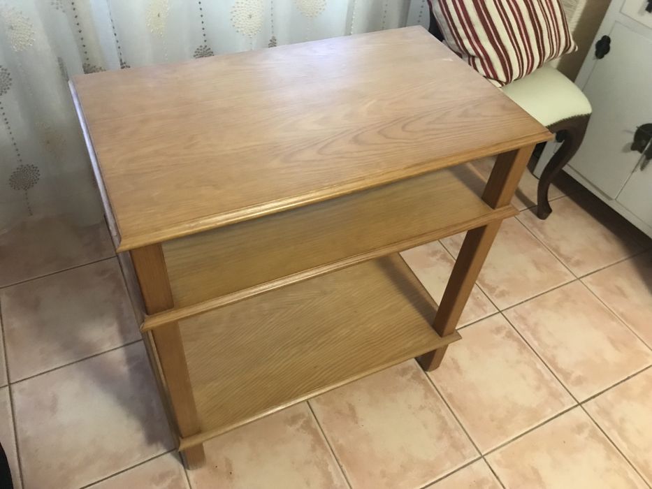 Móvel TV com prateleiras