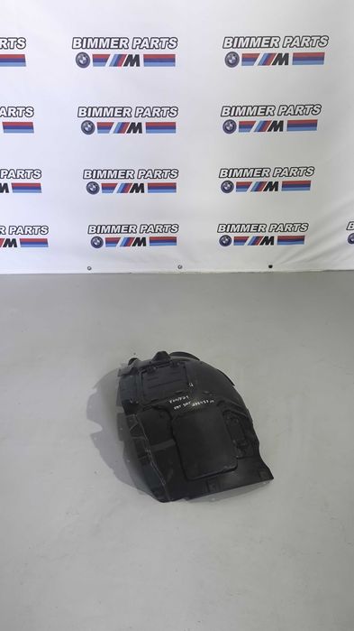 Cave de Roda BMW Serie 1 (F20/F21) Frente Direita