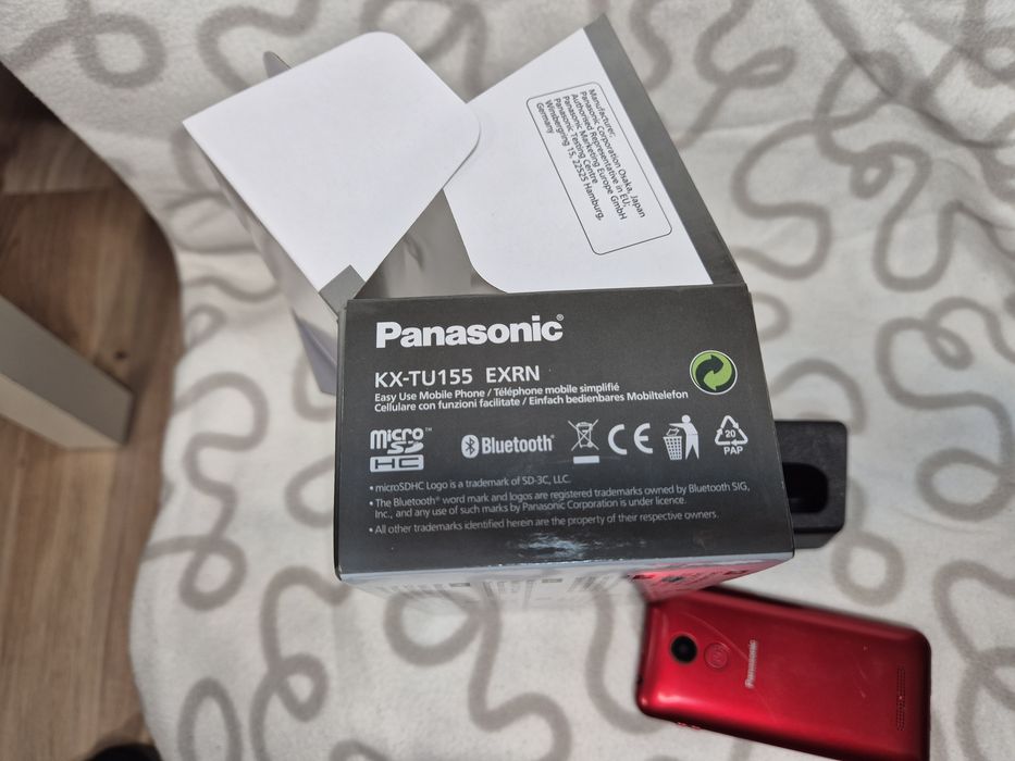 Telefon Panasonic KX-TU155 czerwony dla emeryta