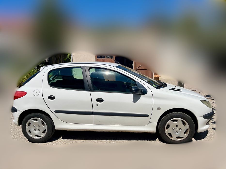 VENDE-SE Peugeot 206 gasóleo (2001)