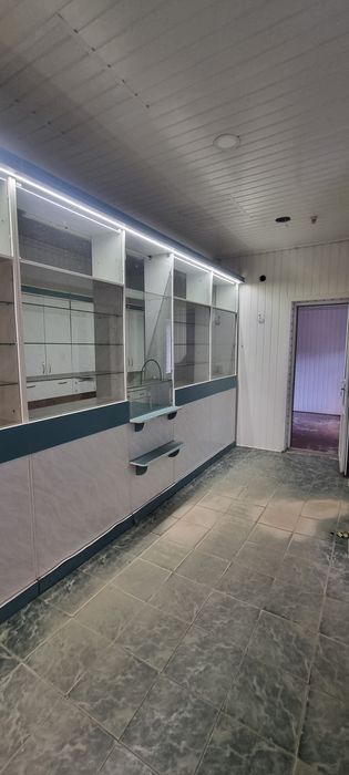 Продається комерційне приміщення. Ринок.