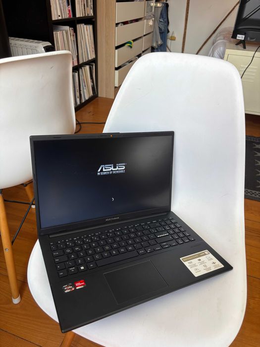Asus VivoBook Go 15 – E1504FA – Excelente estado
