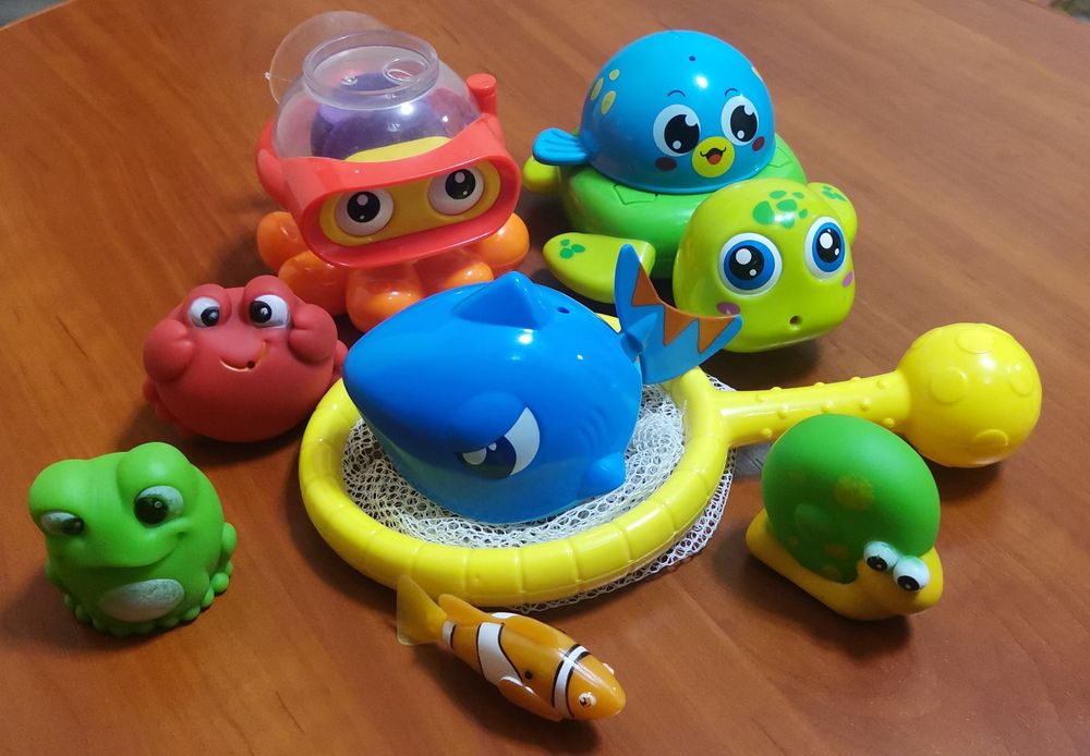 Іграшки для купання малят / черепашка / рибка / сачок / акула