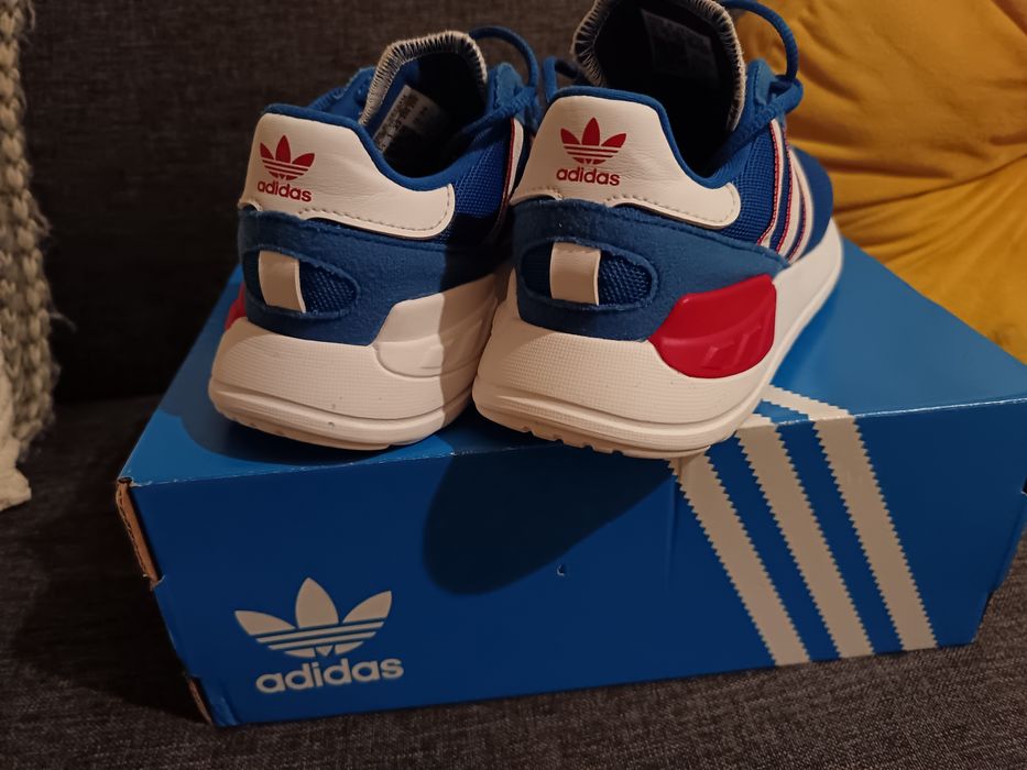Sapatilhas da Adidas NR.33
