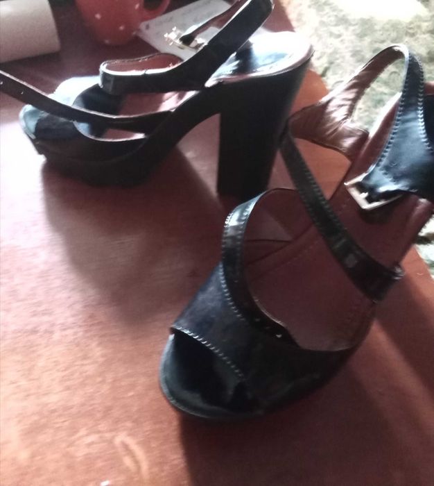 Взуття Для випускниці