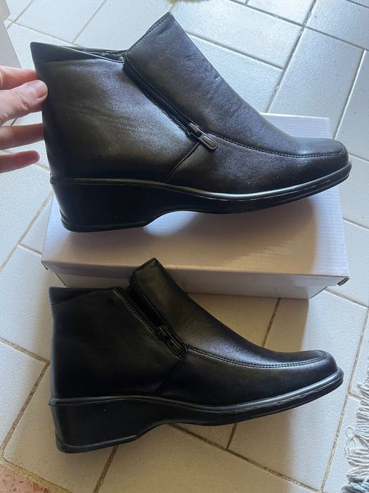 Botas pretas quentes (novas)