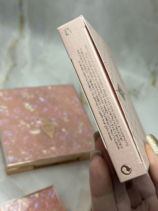Палєтка для обличчя румʼяна хайлайтер Charlotte Tilbury