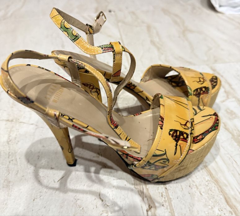 Віддам босоніжкі б/у р.36