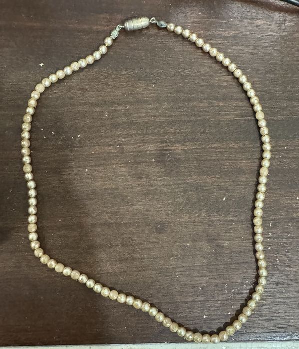 Colar Pérolas pequenas