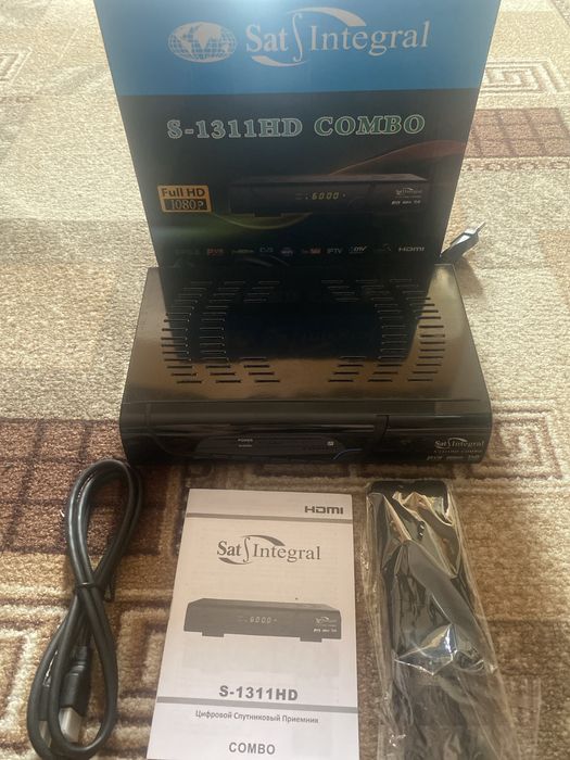 Супутниковий ресівер Satintegral S-1311 HD Combo