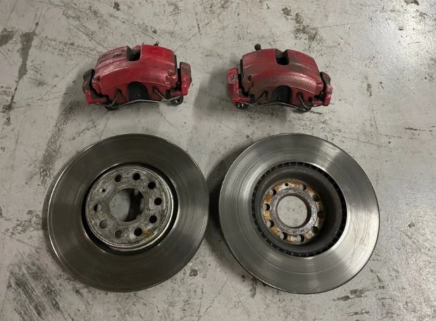 Travagem Frontal VOLKSWAGEN Golf IV (1J1)