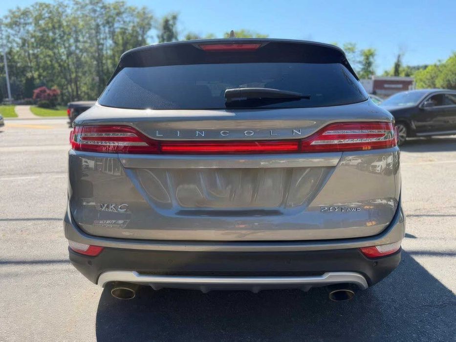 Lincoln Mkc      2021