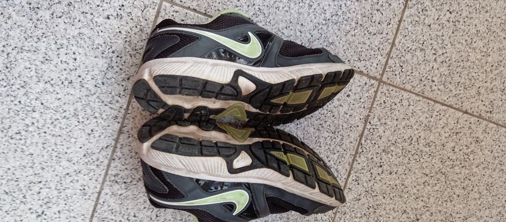 Sapatilhas pretas nike 37,5