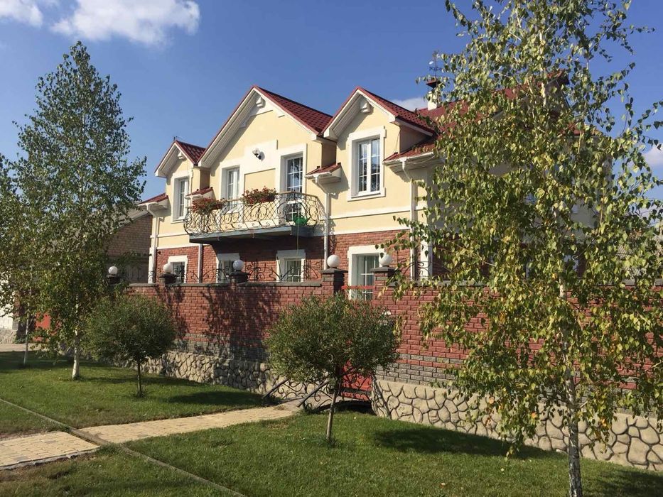 Продажа.Стильный дом в центре города.