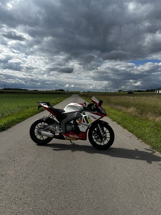 Aprilia rs4 50.