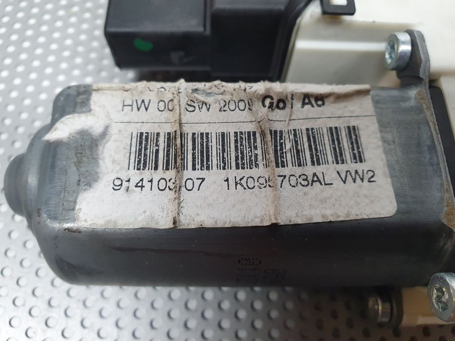 Motor vidro trás esquerdo VOLKSWAGEN Golf VI (5K1)