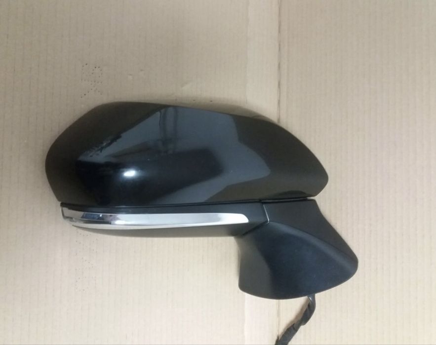 Зеркало Toyota Rav-4 Corolla Auris Avensis Highlander CHR NX RX CT UX