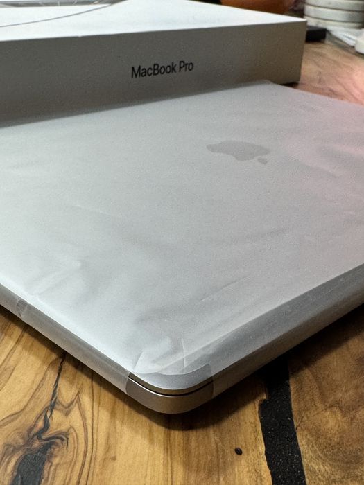 MacBook Pro 2018 (comprado 2020) i9 2.9Ghz 32gb 512ssd