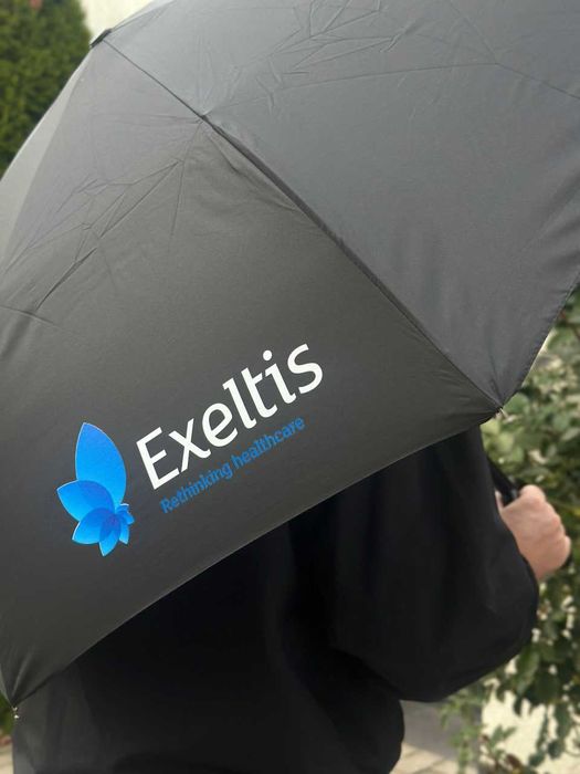 Parasol z Twoim własnym nadrukiem logo