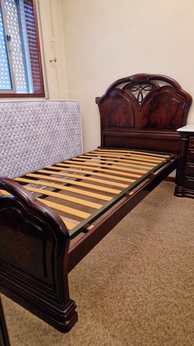 Mobília de Quarto - Cama