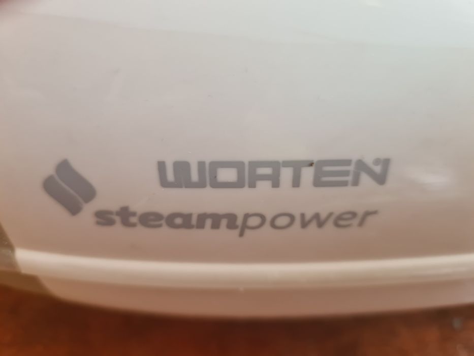 Ferro caldeira Worten. O vapor não funciona. Para arranjo ou peças