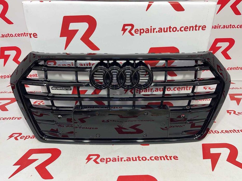 Радіаторна решітка Audi Q5 2017-2021. Наявність!