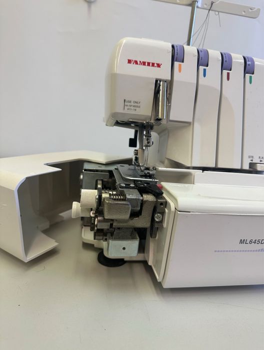 Оверлок Family в ідеальному стані