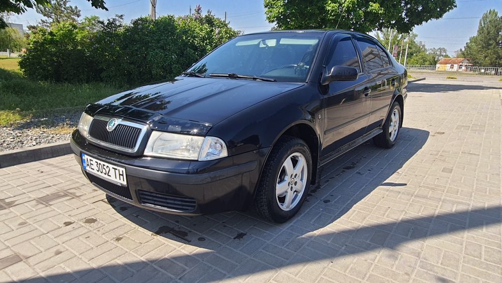 Продам шкоду октавиа тур 2008 г . 1.6 бензин.