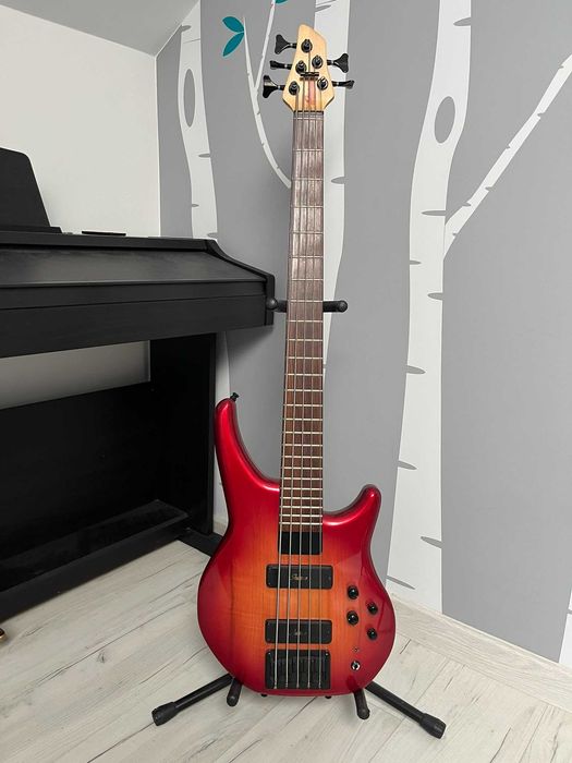 Gitara basowa Status Graphite Eclipse 5 UK