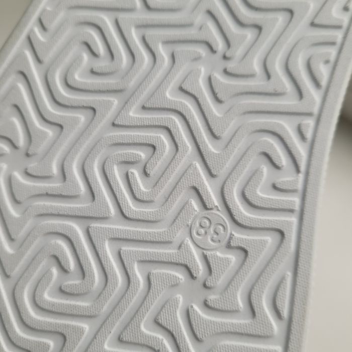 Продам  новый замша