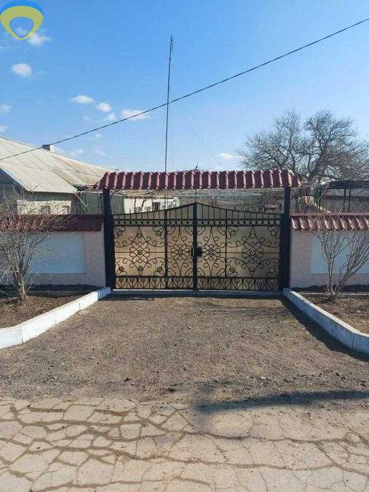 Продам великий будинок з ремонтом.