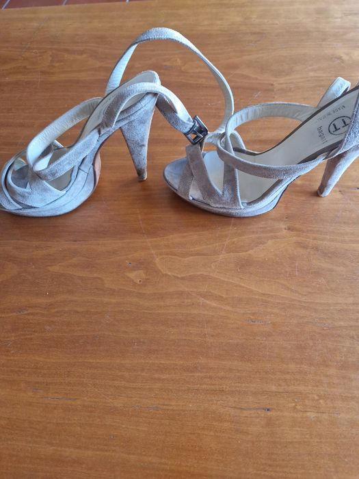 Sandálias de salto alto compensadas em couro genuíno "Bagatt"