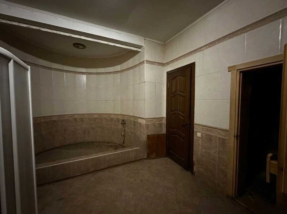 Продаж дачі 430м². 5 кімнат. 24 сотки. Камін. Басейн. Сауна. Більярд. ID:674