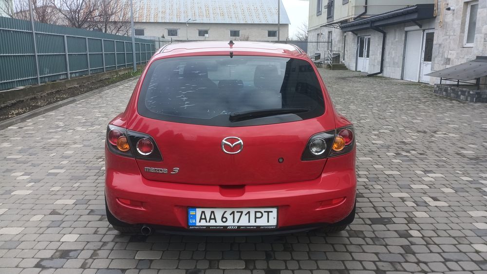 Мазда 3 хетчбек АВТОМАТ 1.6