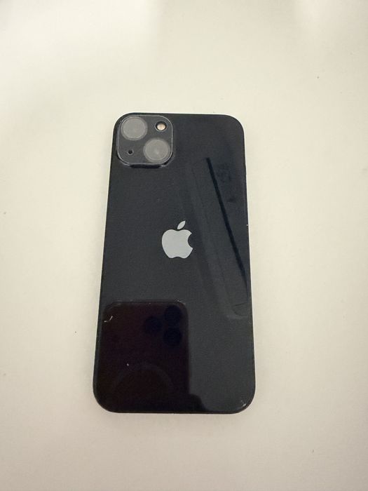iPhone 13 256GB ótimo estado + cabo + 2 capas