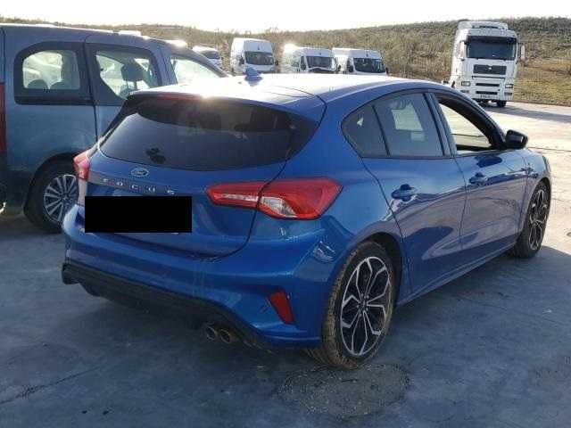 Ford Focus Berlina ST-Line (2019) - Carro para Peças