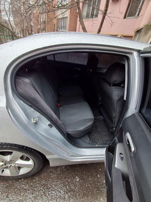 Продам авто хонда цивик 4д