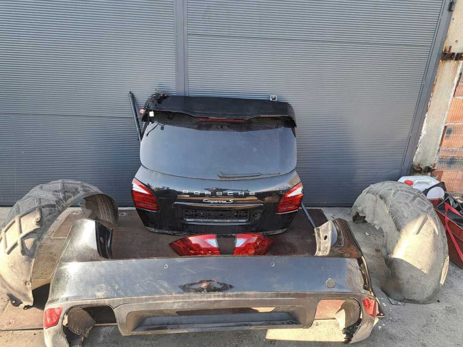 Porsche Cayenne 7P Задній бампер дорестайл