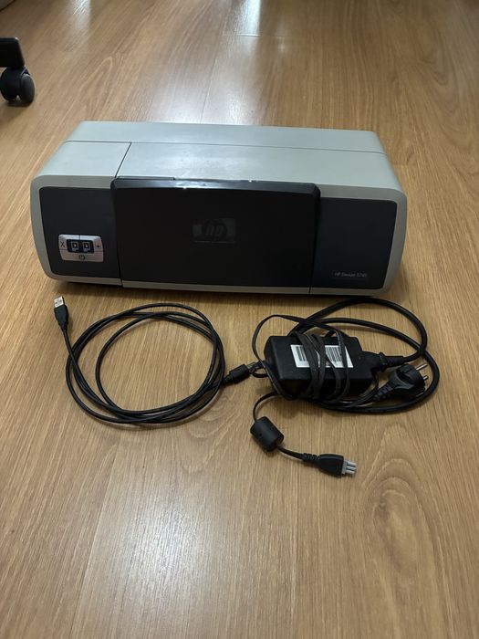 Secretaria com impressora HP Deskjet 5740