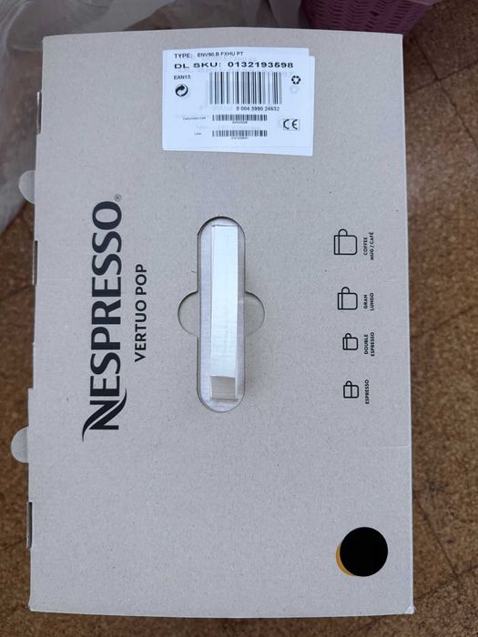 Máquina Café Nespresso - NOVA