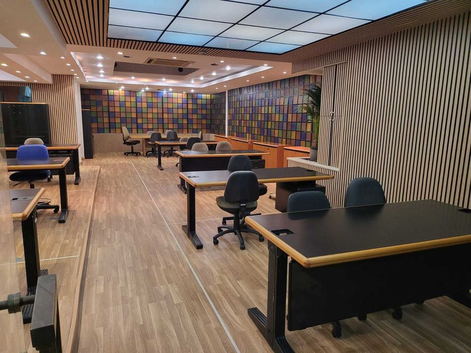 Espaço de coworking para  arrendar : Avenida João XXI Lisboa