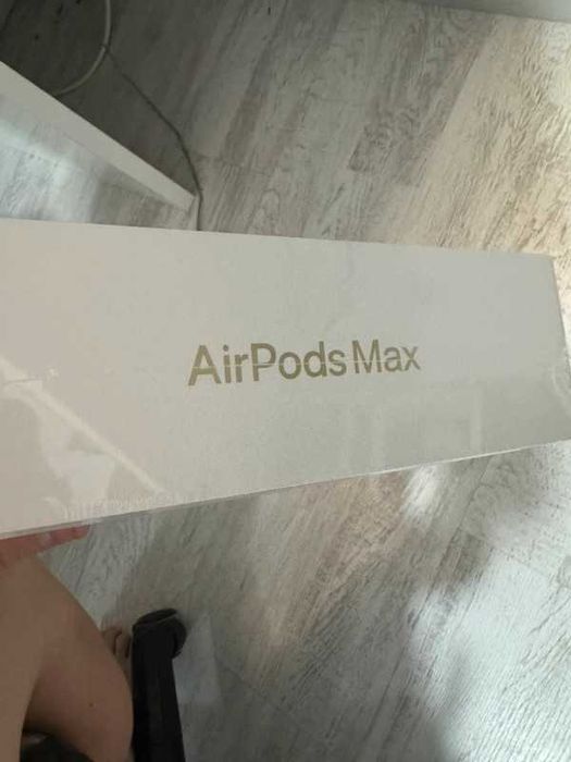 "Słuchawki nauszne"Apple_AirPods_Max_Starlight