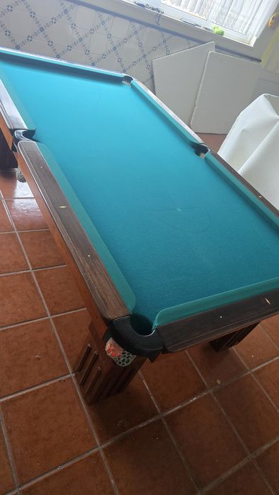 Mesa de Snooker / Bilhar 
Vende-se mesa de snooker em bo
