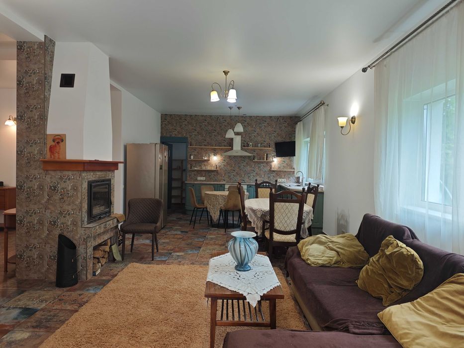 Без комісій! Будинок 200м2. З басейном та каміном. Київ. Нижні сади. Осокорки. 2021 року