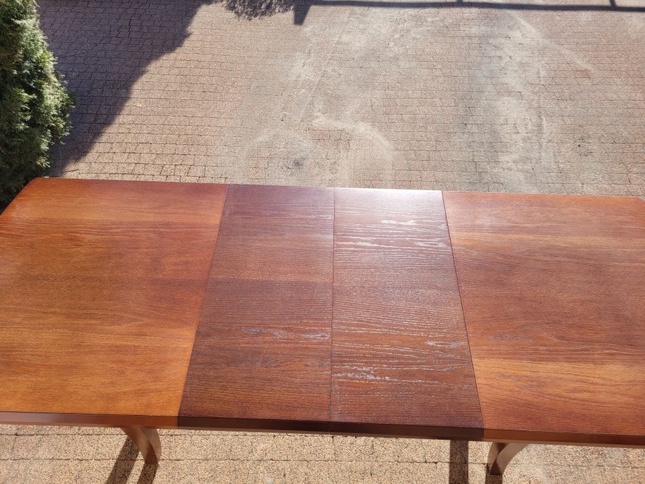 Stół drewniany rozkładany z kompletem sześciu krzeseł