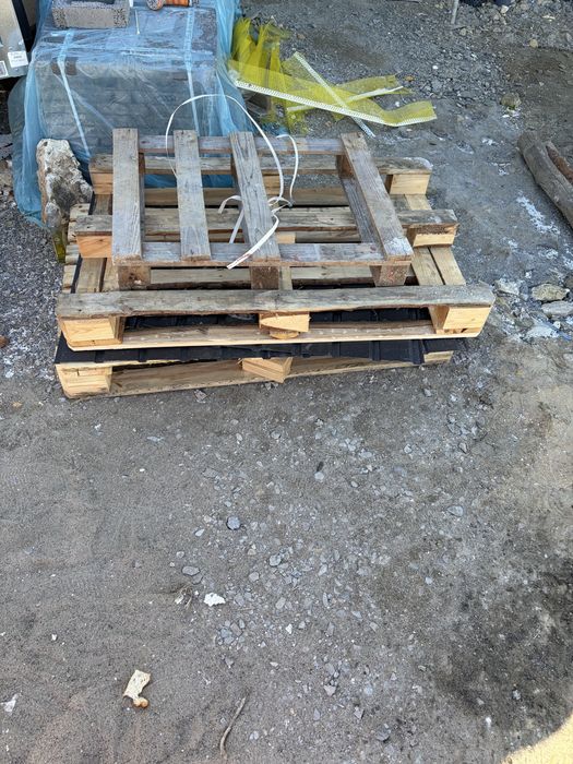 Oddam za dramo po materiałach