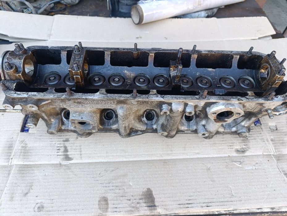 Гбц головка 1.9 B Audi 100 C2 C3 Ауді 035103373R